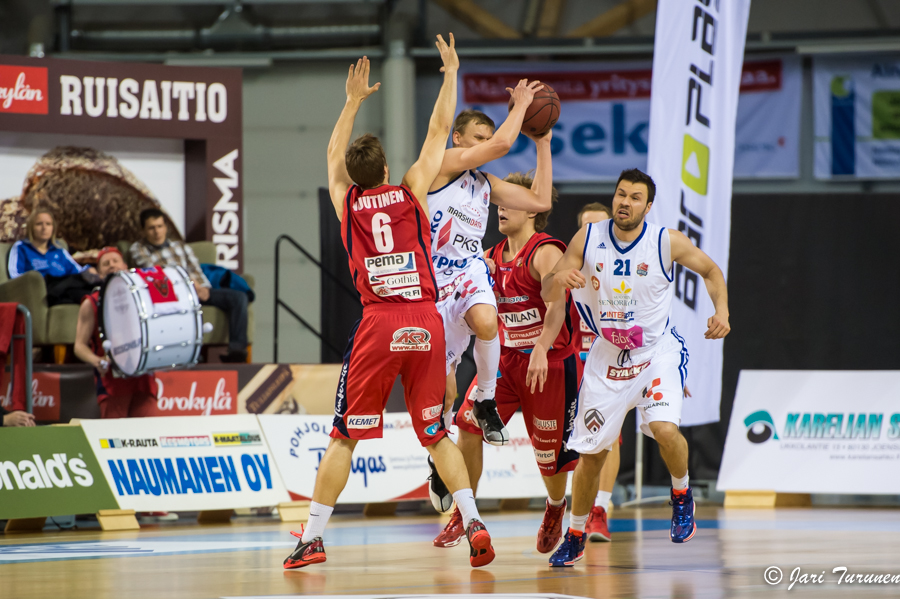 27.12.2013-(Kataja-Bisons)