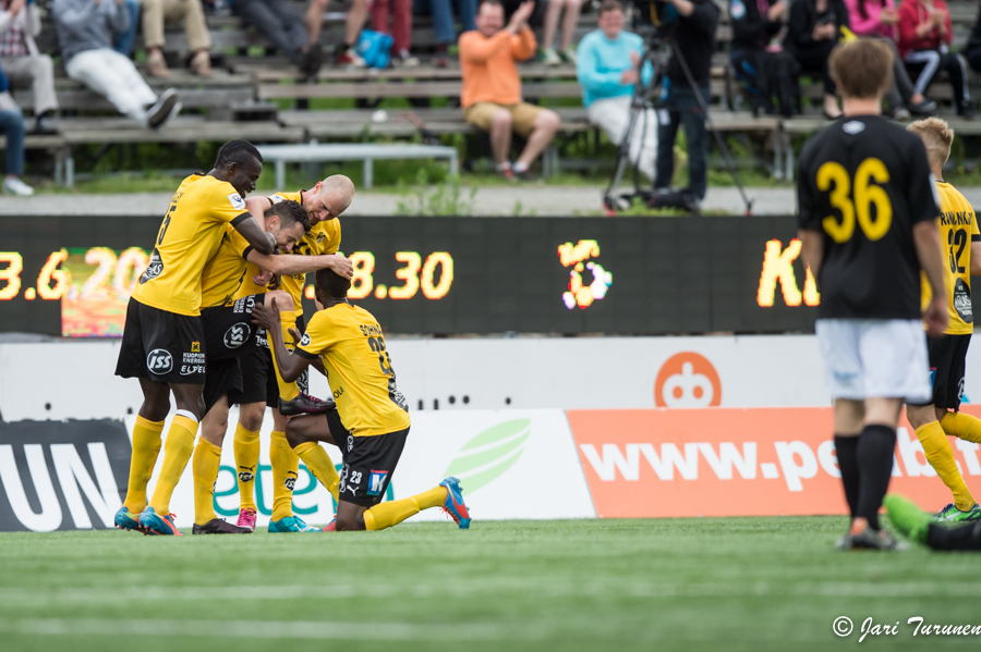 15.6.2014 - (KuPS-FC Honka)