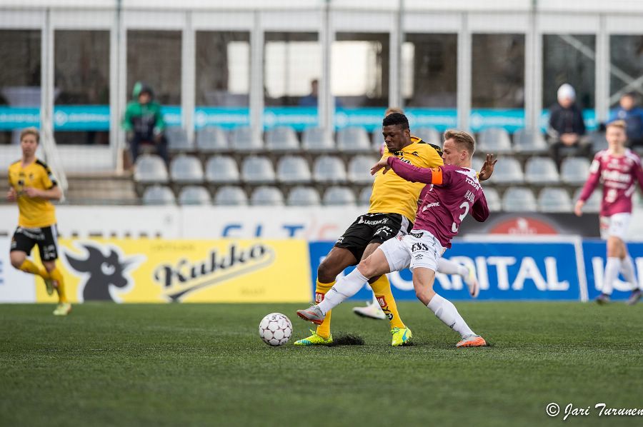 24.4.2016 - (KuPS-FC Lahti)