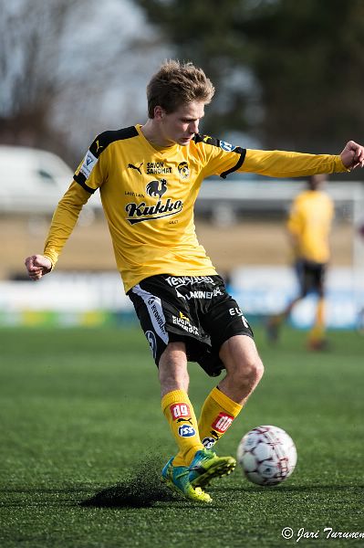 24.4.2016 - (KuPS-FC Lahti)