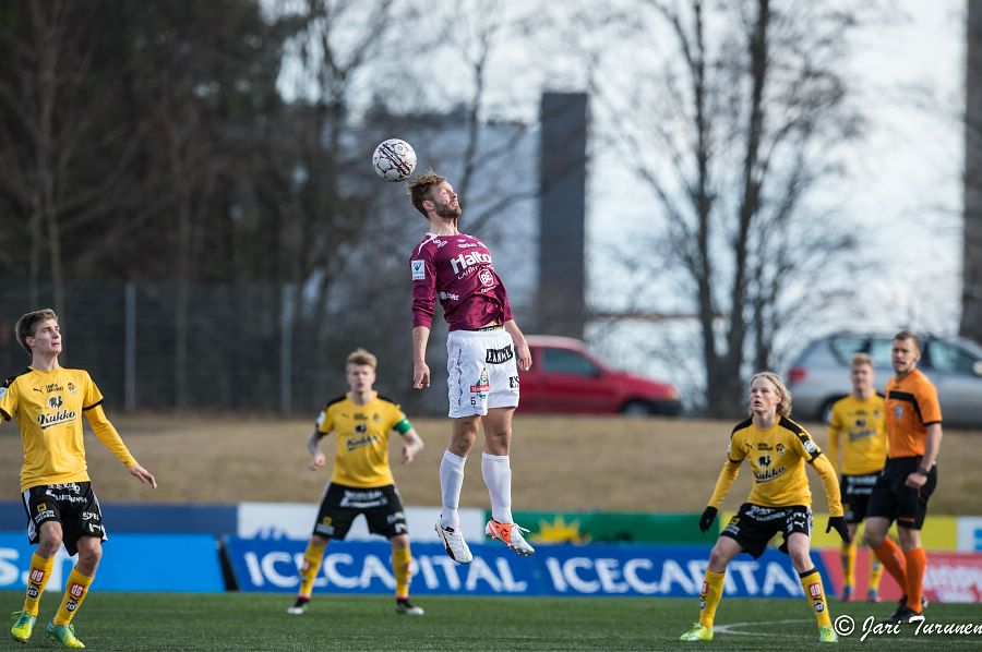 24.4.2016 - (KuPS-FC Lahti)