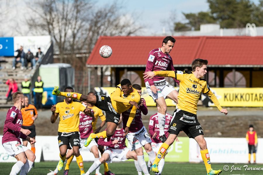 24.4.2016 - (KuPS-FC Lahti)