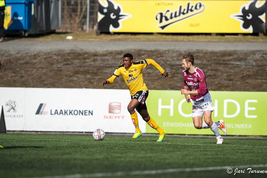 24.4.2016 - (KuPS-FC Lahti)