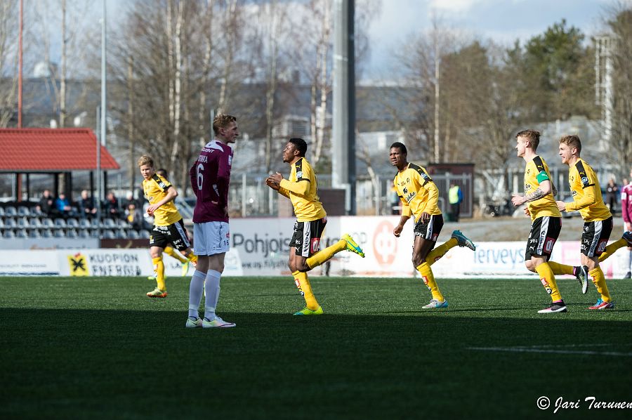 24.4.2016 - (KuPS-FC Lahti)