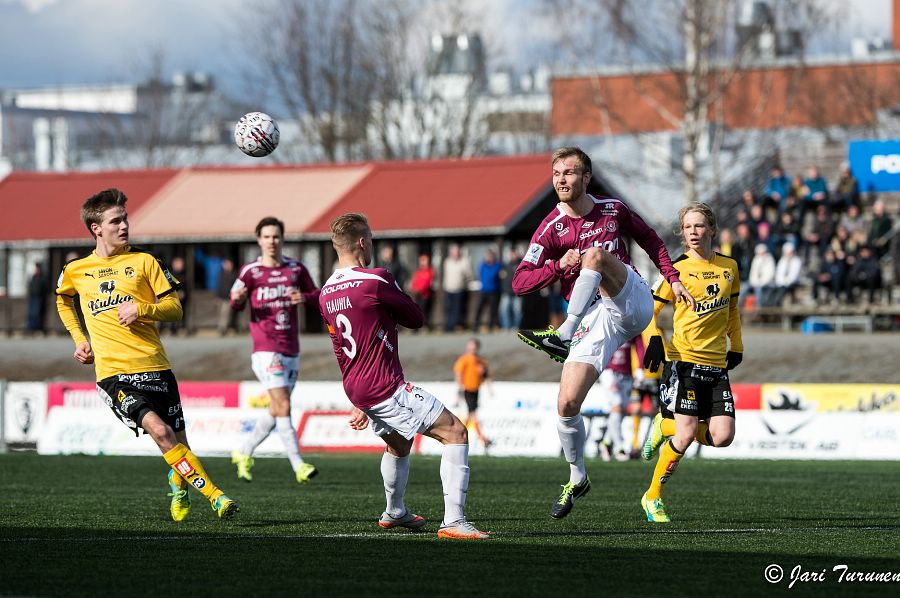 24.4.2016 - (KuPS-FC Lahti)