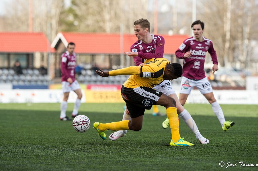 24.4.2016 - (KuPS-FC Lahti)