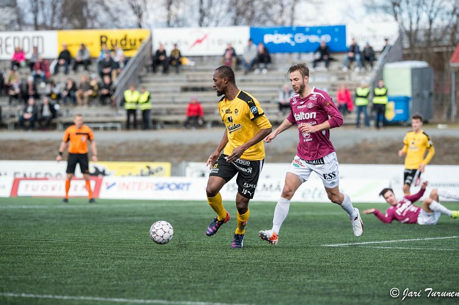 24.4.2016 - (KuPS-FC Lahti)