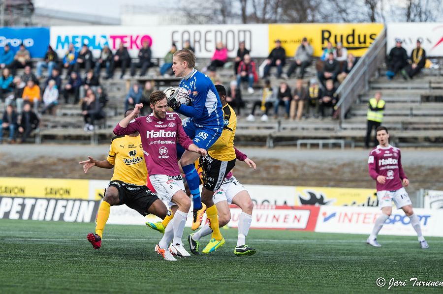 24.4.2016 - (KuPS-FC Lahti)