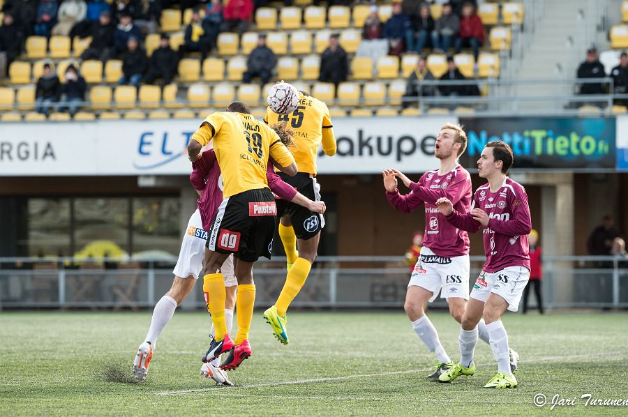 24.4.2016 - (KuPS-FC Lahti)