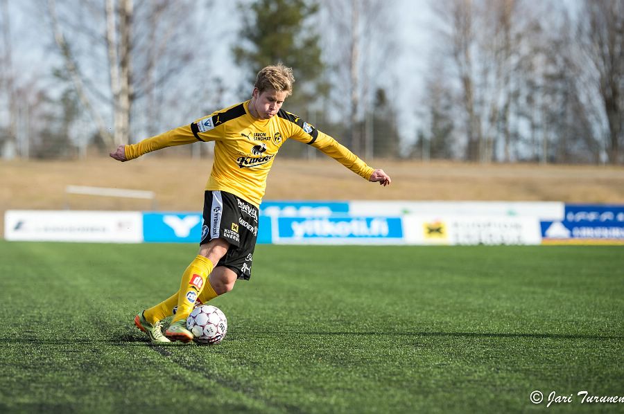 24.4.2016 - (KuPS-FC Lahti)