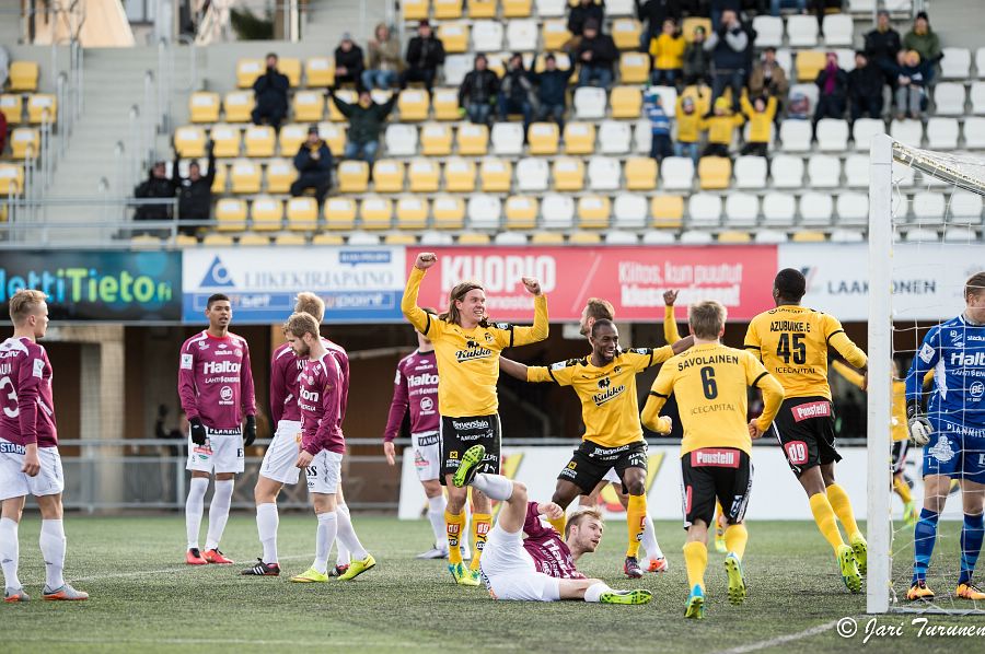 24.4.2016 - (KuPS-FC Lahti)