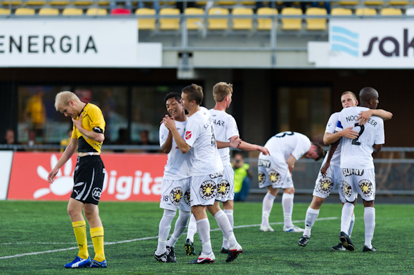 19.8.2011 - (KuPS-Haka)