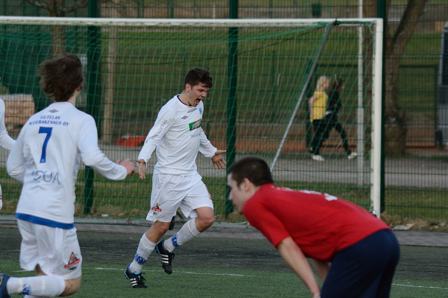 29.4.2012 - (FC Kuusysi-Atlantis FC)