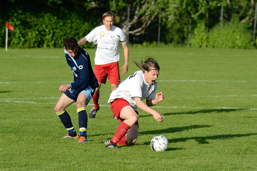 31.5.2012 - (Lahen Pojat-FC Viikingit 2)