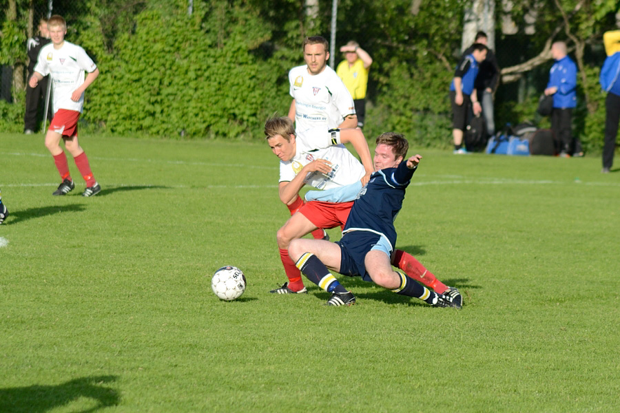 31.5.2012 - (Lahen Pojat-FC Viikingit 2)