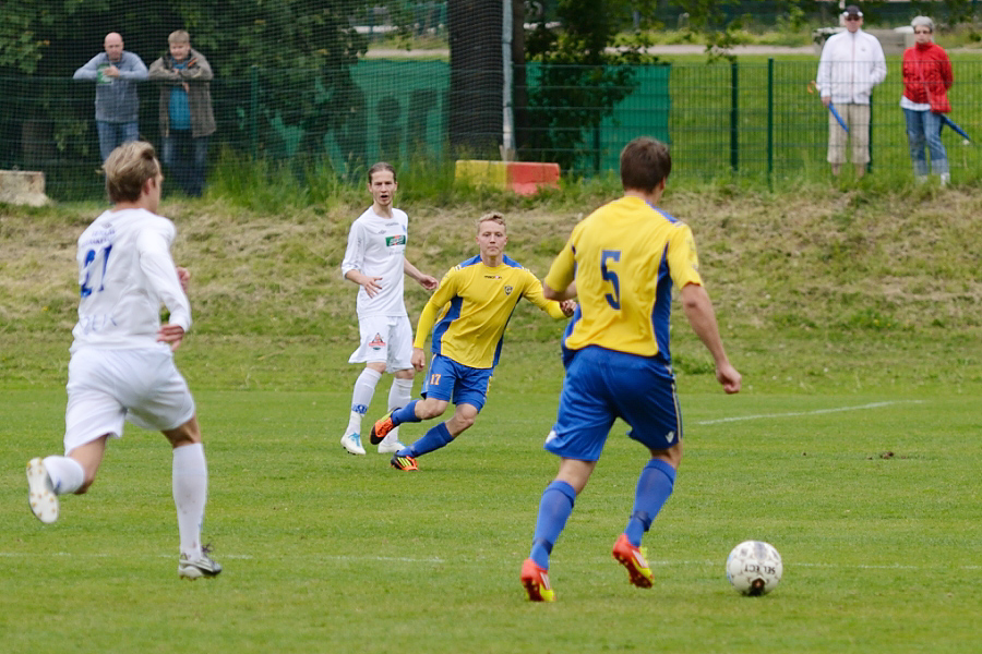 9.6.2012 - (FC Kuusysi-Gnistan)