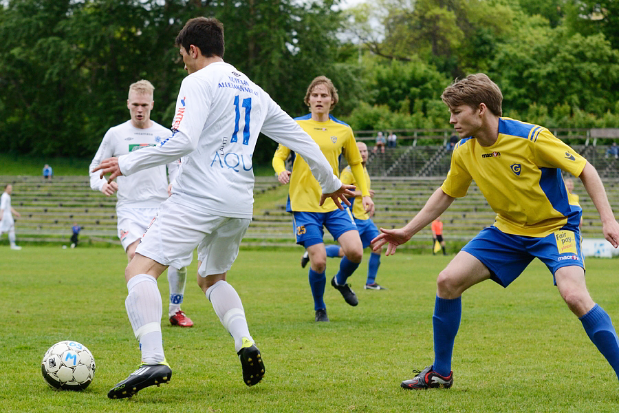 9.6.2012 - (FC Kuusysi-Gnistan)