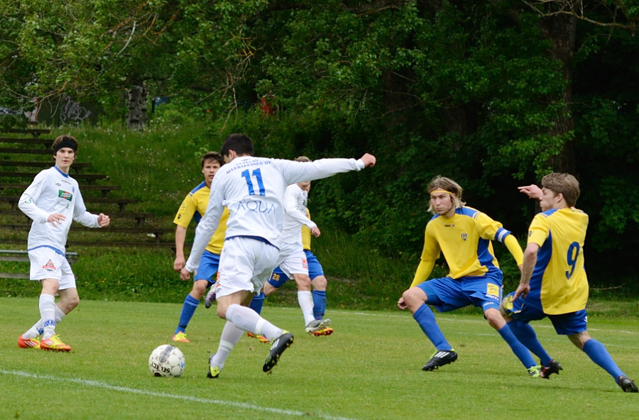 9.6.2012 - (FC Kuusysi-Gnistan)