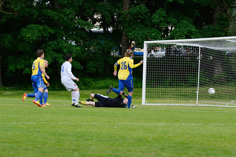 9.6.2012 - (FC Kuusysi-Gnistan)