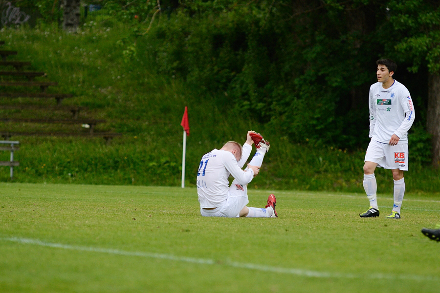 9.6.2012 - (FC Kuusysi-Gnistan)