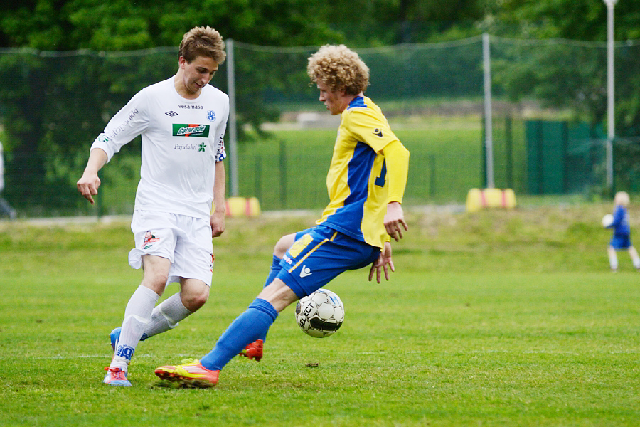 9.6.2012 - (FC Kuusysi-Gnistan)