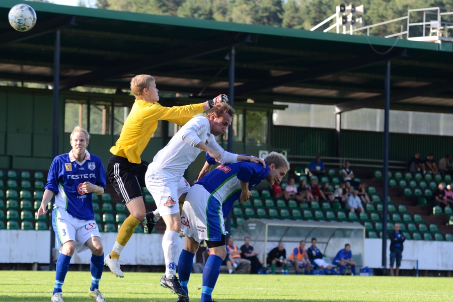 4.8.2012 - (FC Kuusysi-FC Futura)