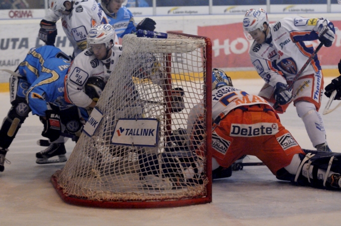 27.9.2012 - (Pelicans-Tappara)