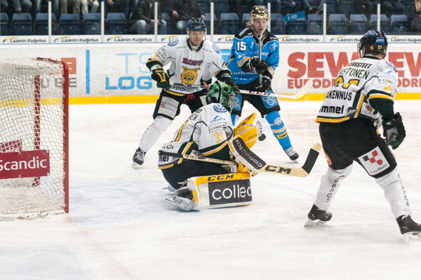 21.1.2014 - (Pelicans-Ilves)