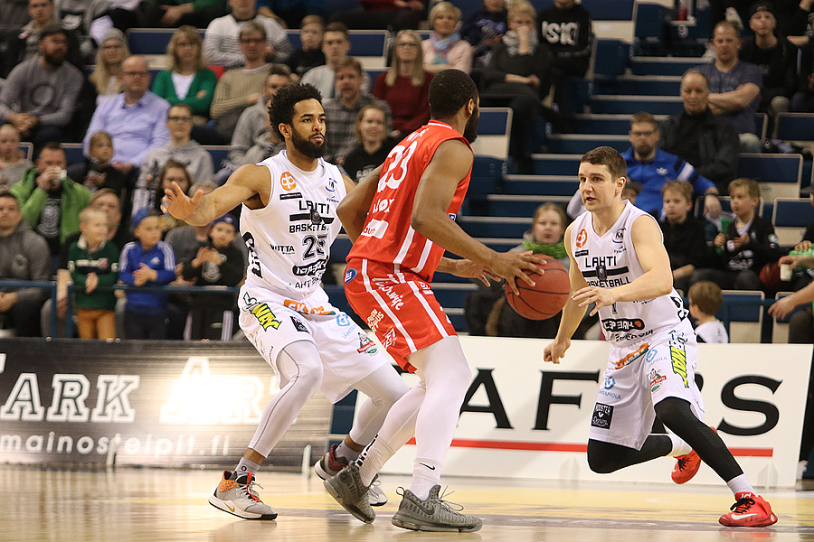 15.4.2019 - (Lahti Basketball-Bisons)