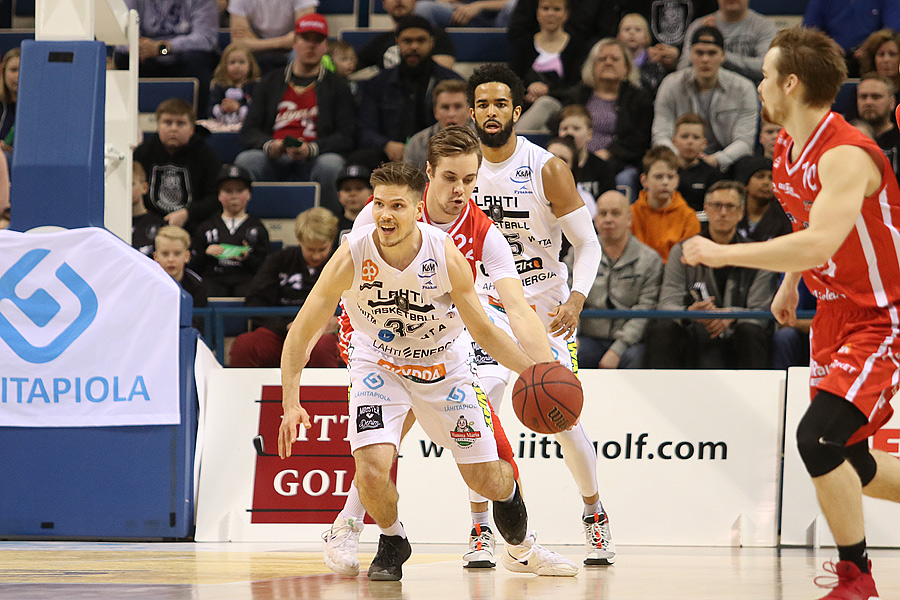 15.4.2019 - (Lahti Basketball-Bisons)