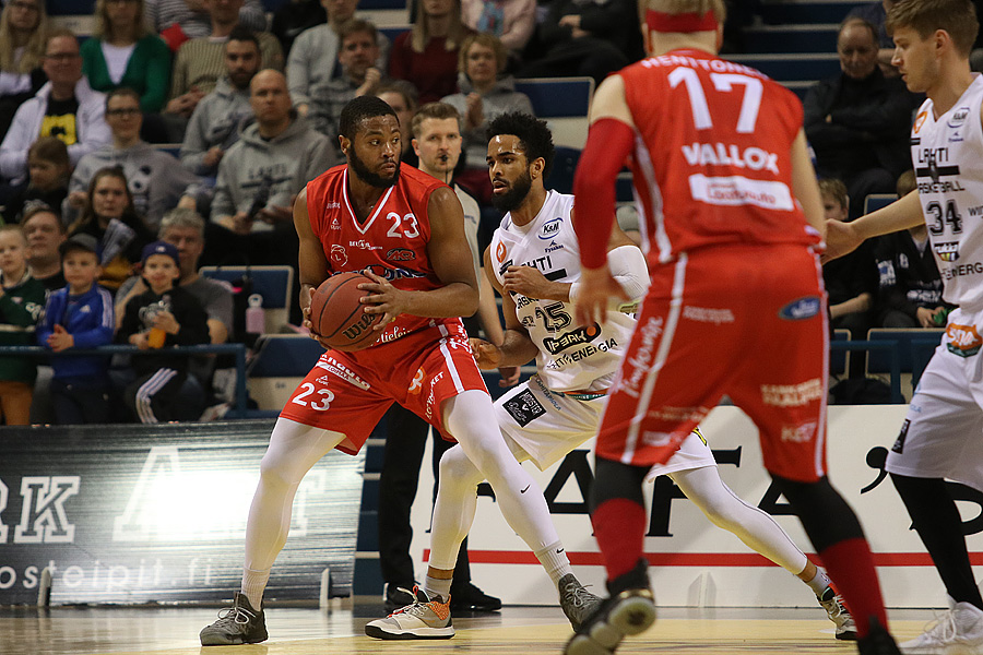 15.4.2019 - (Lahti Basketball-Bisons)