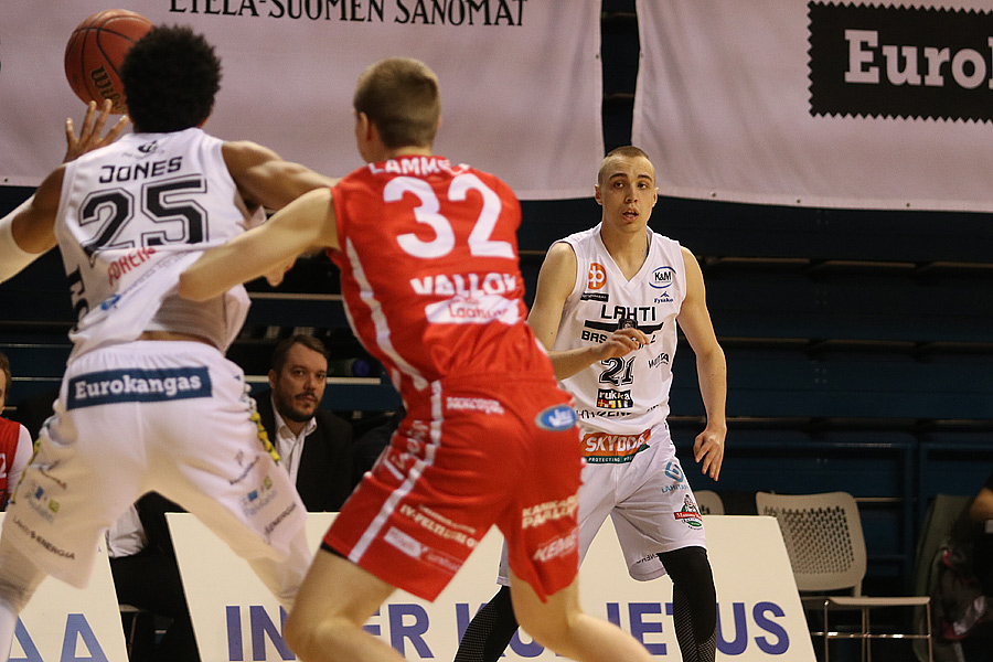 15.4.2019 - (Lahti Basketball-Bisons)