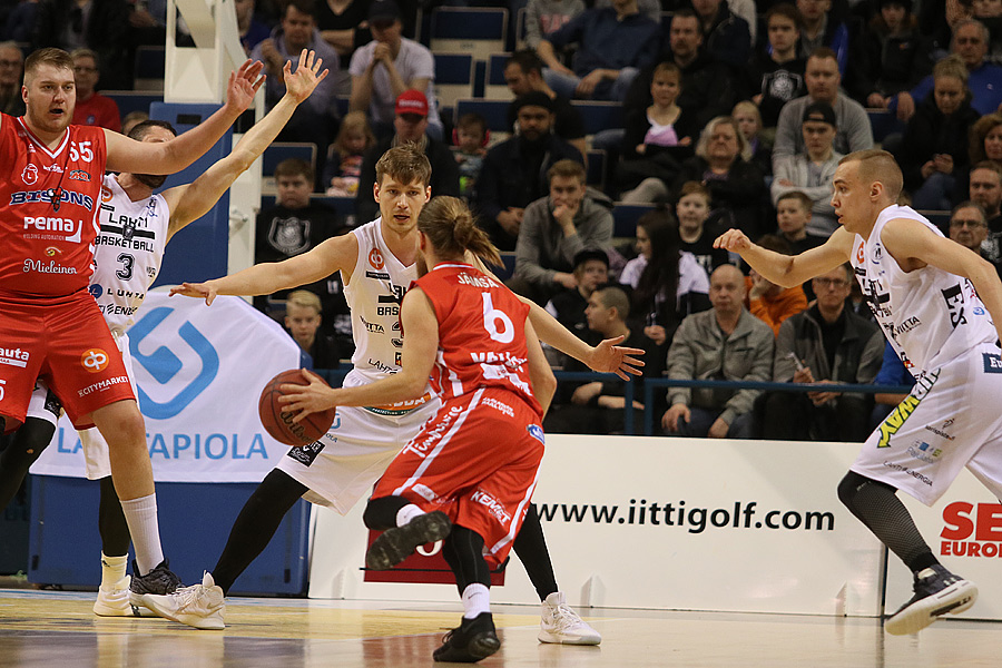 15.4.2019 - (Lahti Basketball-Bisons)