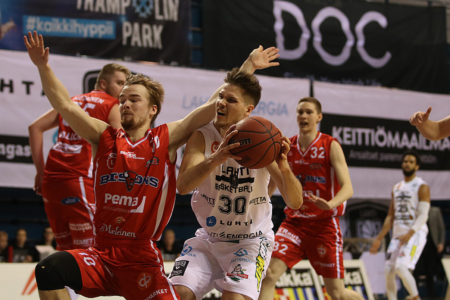 15.4.2019 - (Lahti Basketball-Bisons)