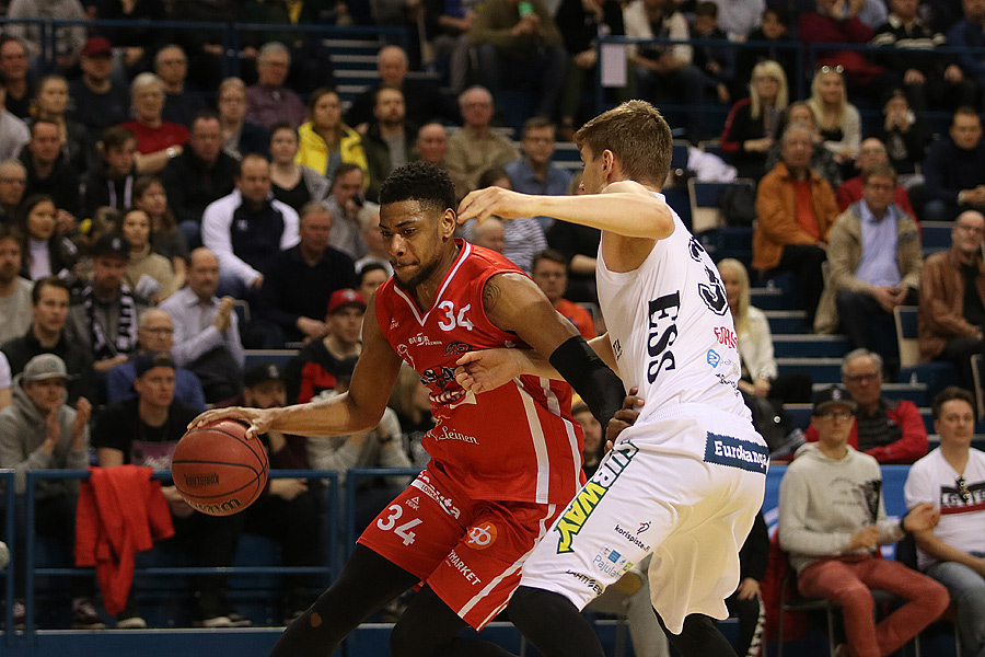 15.4.2019 - (Lahti Basketball-Bisons)