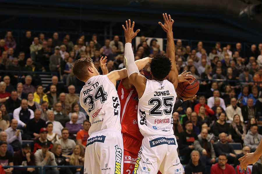 15.4.2019 - (Lahti Basketball-Bisons)