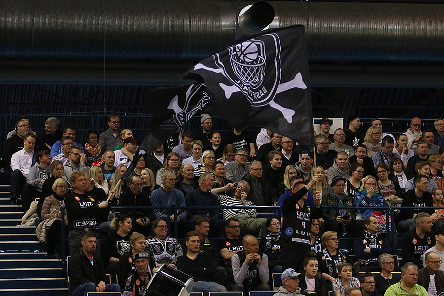 15.4.2019 - (Lahti Basketball-Bisons)