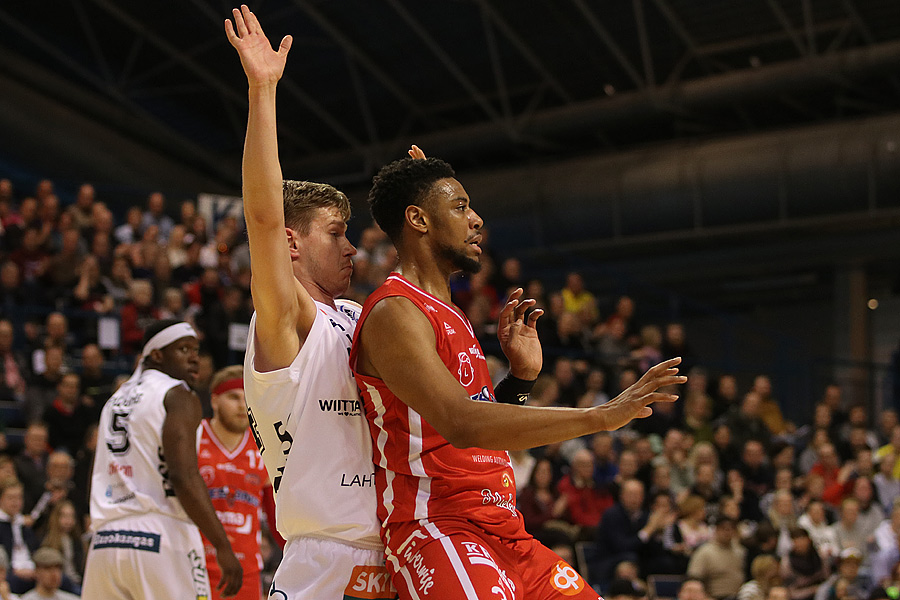 15.4.2019 - (Lahti Basketball-Bisons)