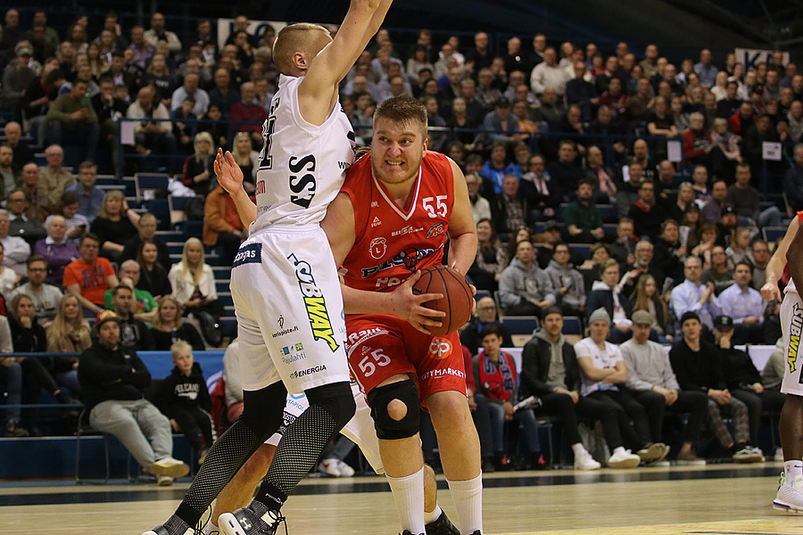 15.4.2019 - (Lahti Basketball-Bisons)