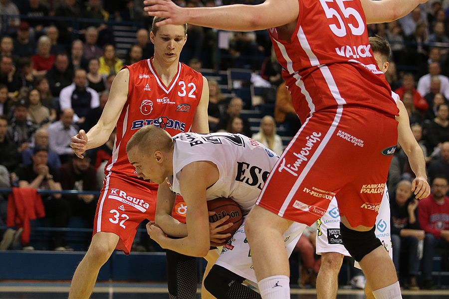 15.4.2019 - (Lahti Basketball-Bisons)