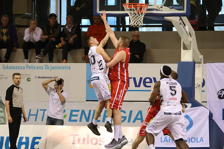 15.4.2019 - (Lahti Basketball-Bisons)