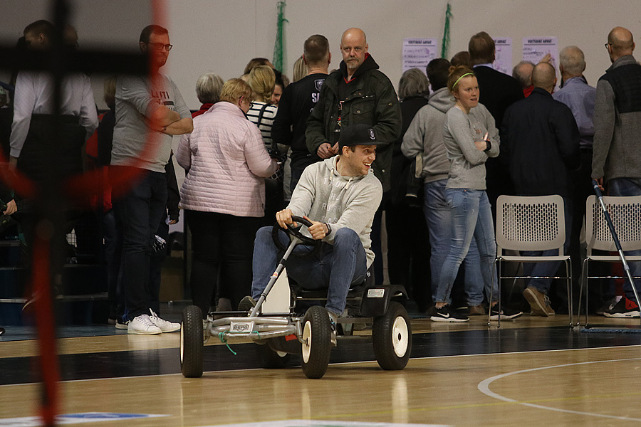 15.4.2019 - (Lahti Basketball-Bisons)