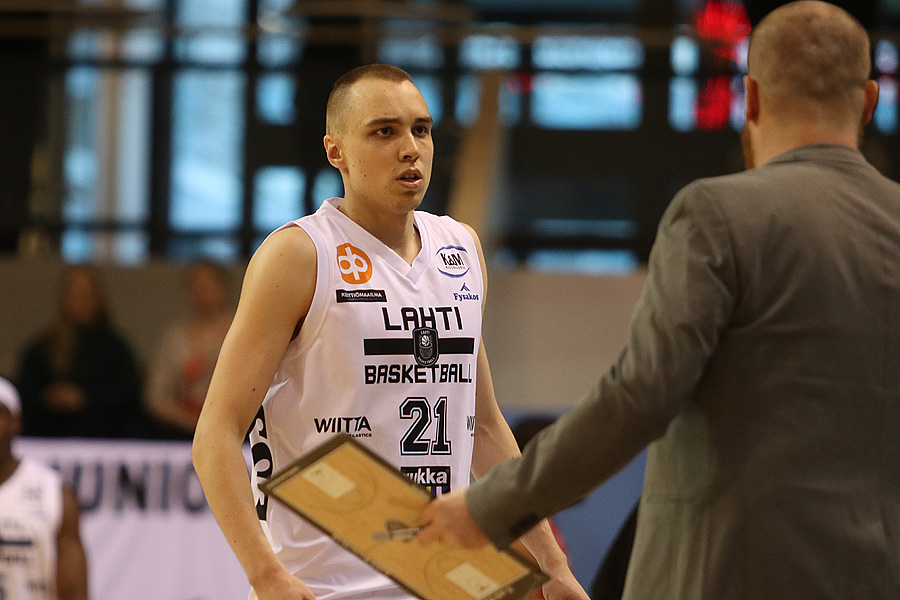 15.4.2019 - (Lahti Basketball-Bisons)