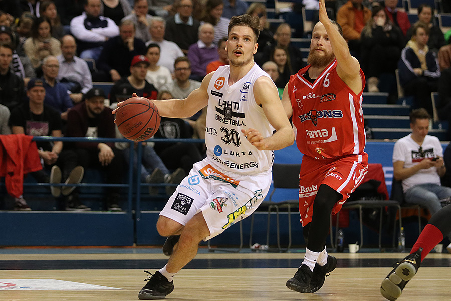 15.4.2019 - (Lahti Basketball-Bisons)