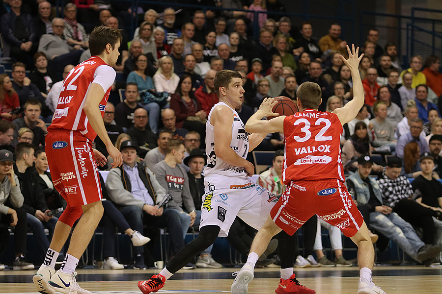 15.4.2019 - (Lahti Basketball-Bisons)