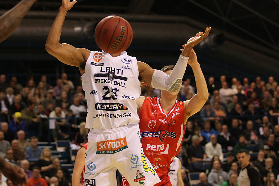 15.4.2019 - (Lahti Basketball-Bisons)