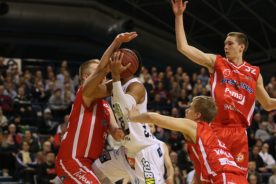 15.4.2019 - (Lahti Basketball-Bisons)