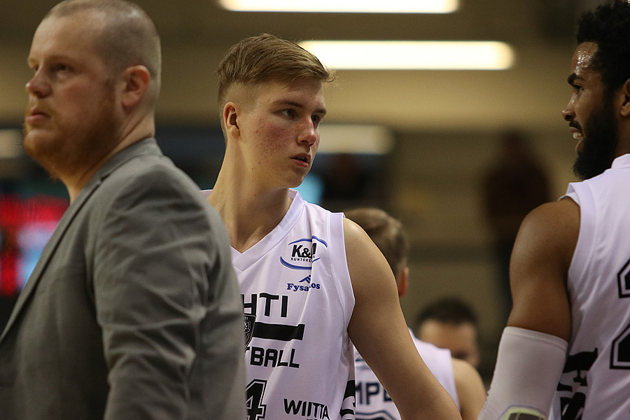 15.4.2019 - (Lahti Basketball-Bisons)