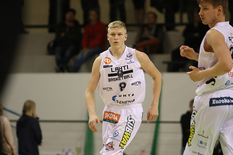 15.4.2019 - (Lahti Basketball-Bisons)