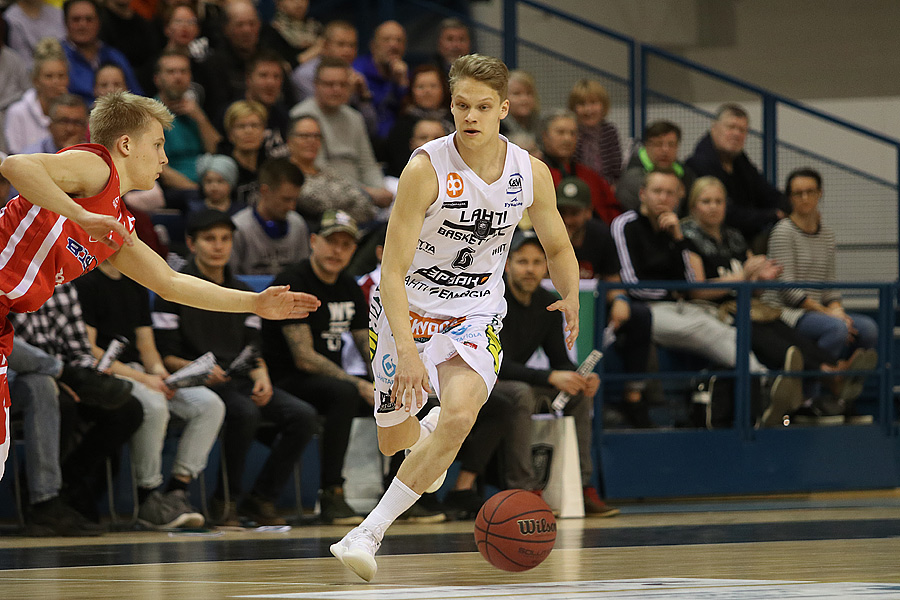 15.4.2019 - (Lahti Basketball-Bisons)